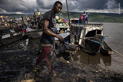 Photojournalist Story Award - Brent Stirton - Crocodile concerns